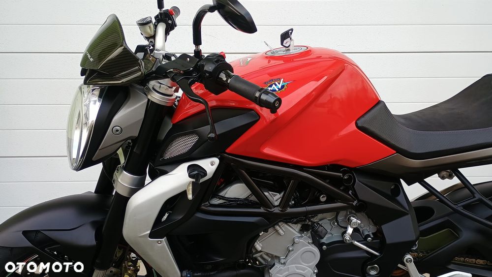 MV AGUSTA Brutale - 17