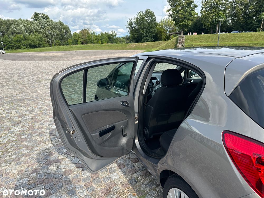 Opel Corsa - 11