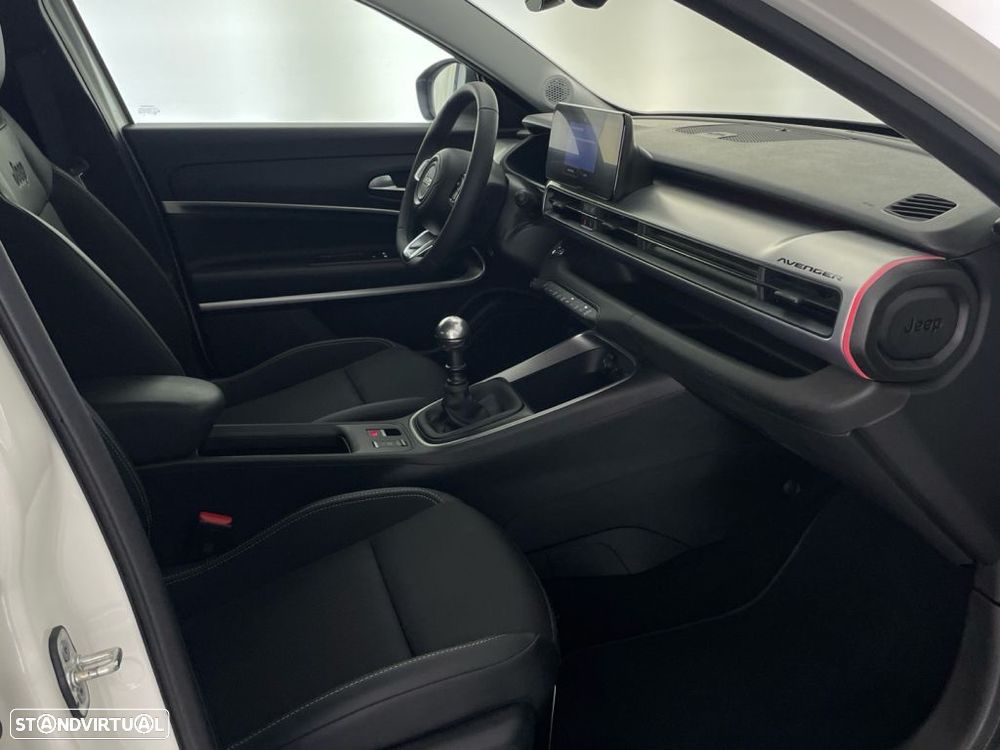 Jeep Avenger 1.2 GSE T3 Altitude - 22