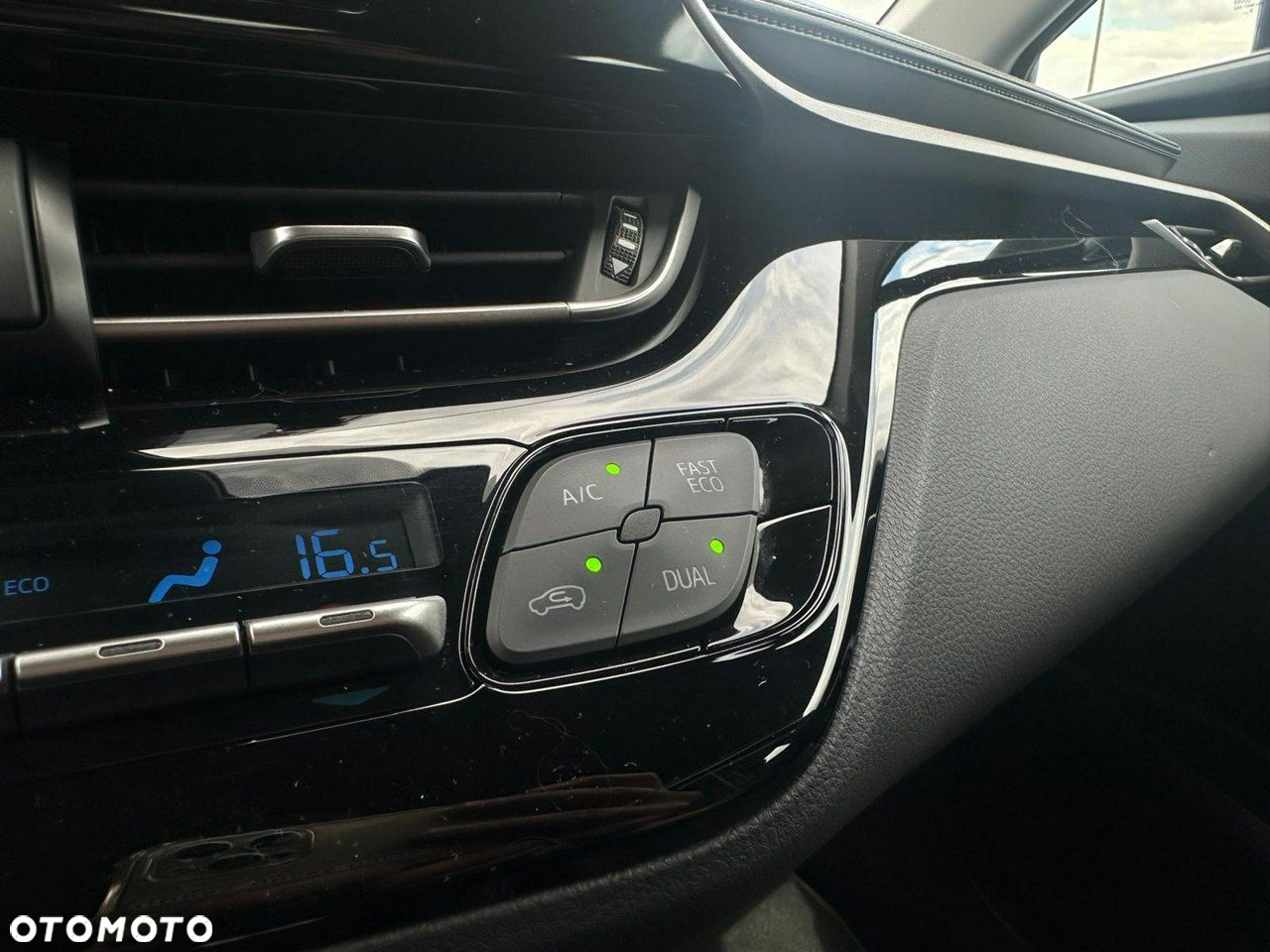 Toyota C-HR 1.2 T Comfort - 21