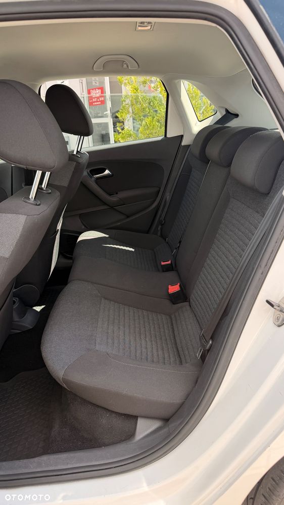 Volkswagen Polo 1.4 16V Comfortline - 9