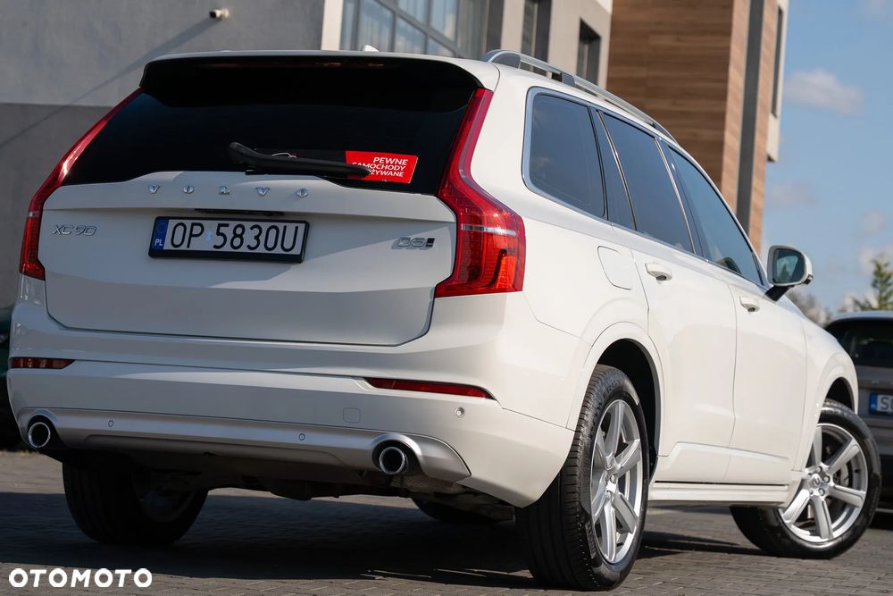 Volvo XC 90 B5 D AWD Geartronic Momentum - 10