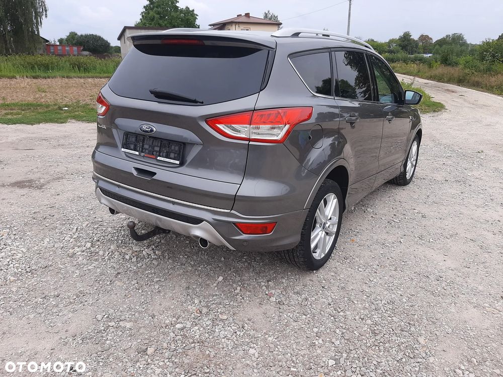 Ford Kuga 2.0 TDCi 2x4 Titanium - 9