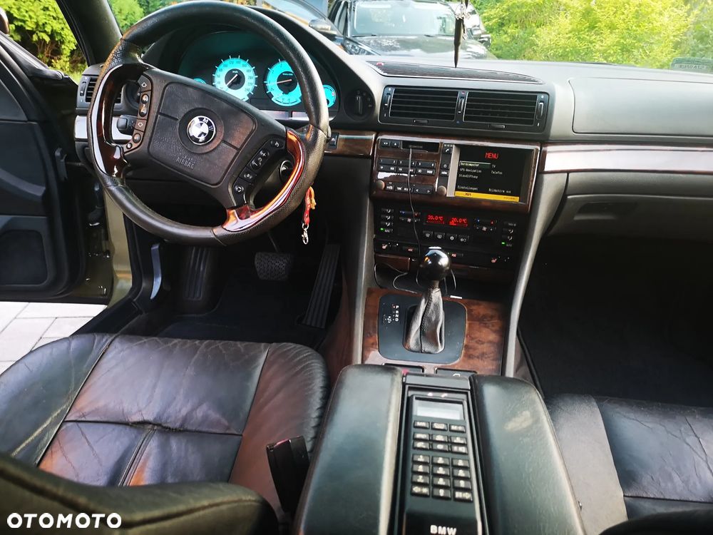 BMW Seria 7 - 6