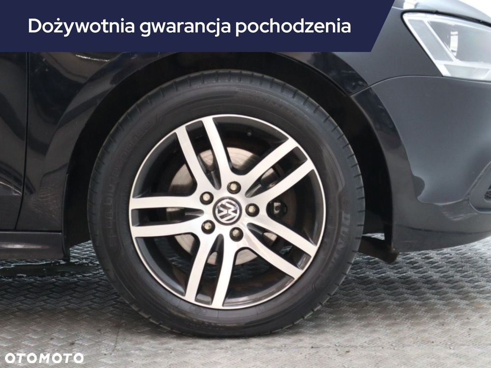 Volkswagen Jetta - 17