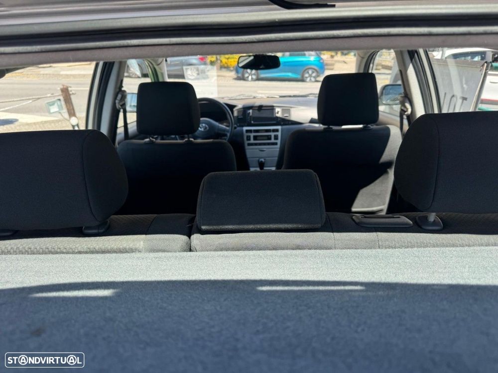 Toyota Corolla - 17