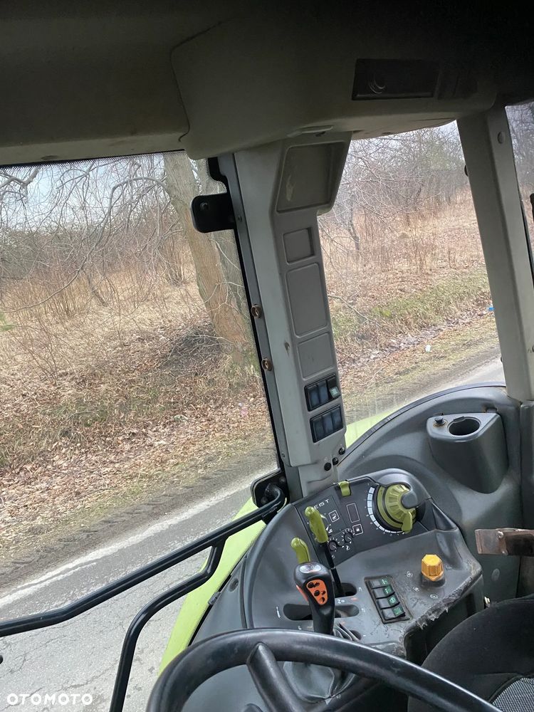 Claas Arion 620 C - 7