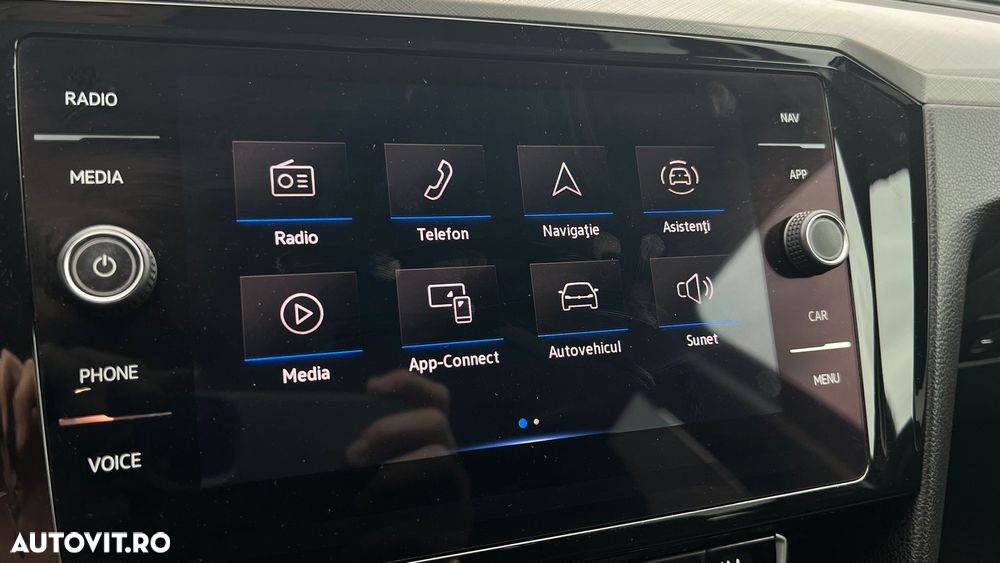 Volkswagen Passat - 19