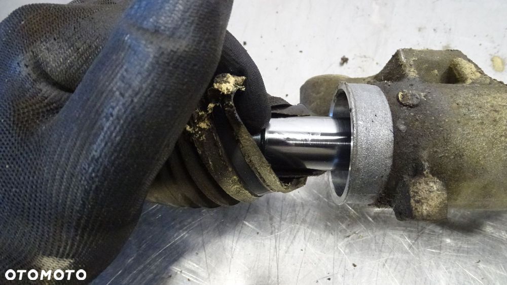 MAGLOWNICA ZE WSPOMAGANIEM FORD C-MAX MK1 LIFT 1.6 3M51-3A500-AR - 2