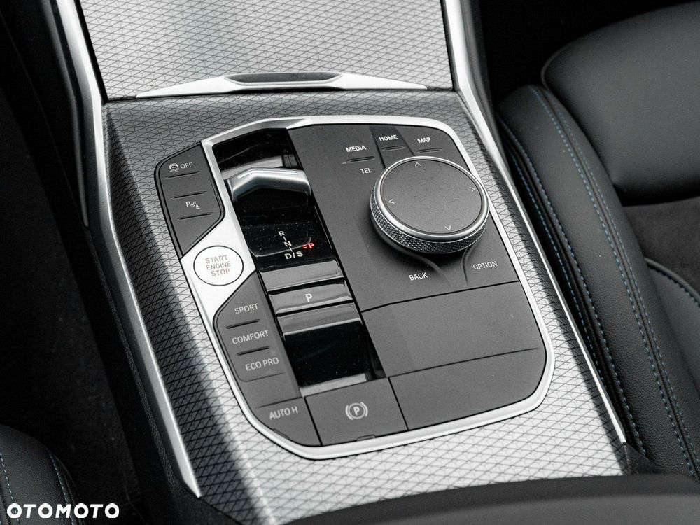 BMW Seria 3 318d M Sport - 16