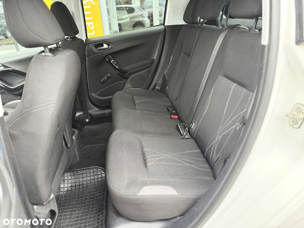 Peugeot 208 HDi 68 Access - 11