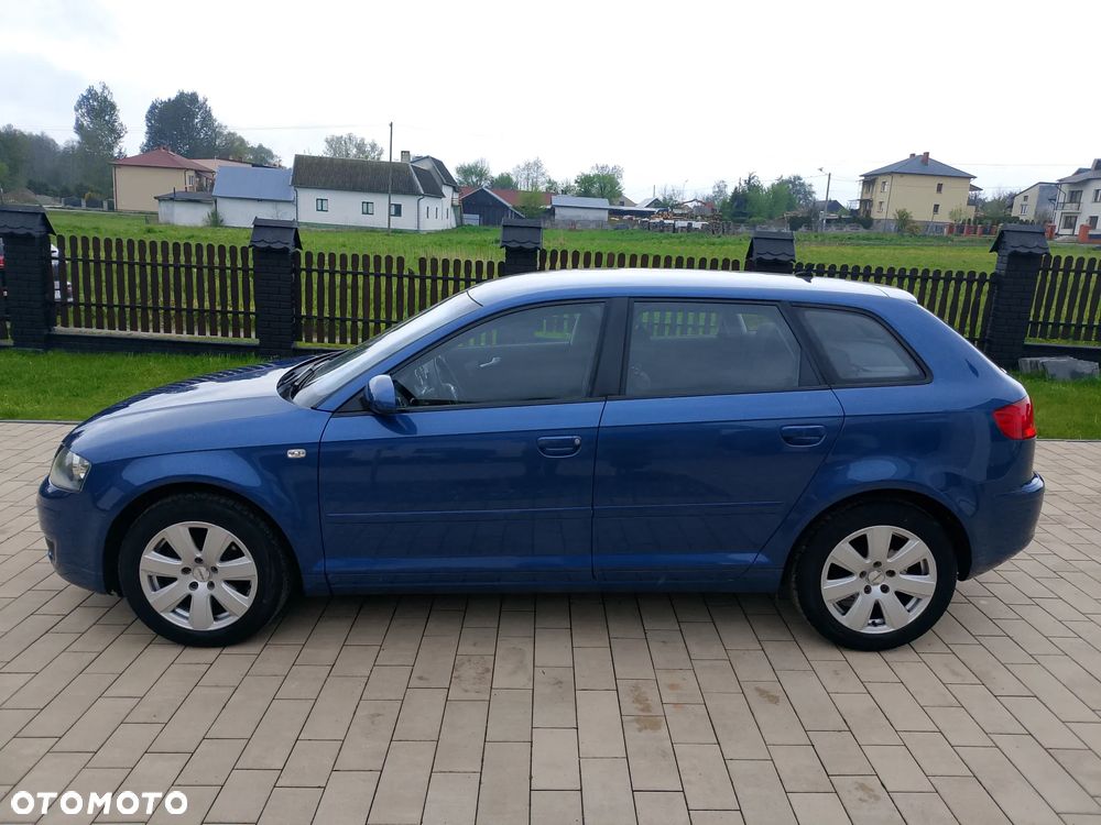 Audi A3 Sportback 1.6 Attraction - 3