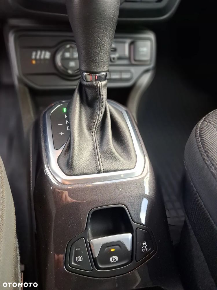 Jeep Renegade 1.3 T-GDI 4xe Automatik Limited - 39