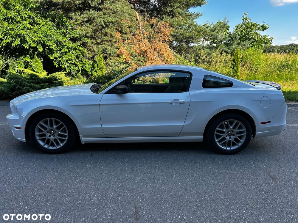 Ford Mustang 3.7 V6 - 8
