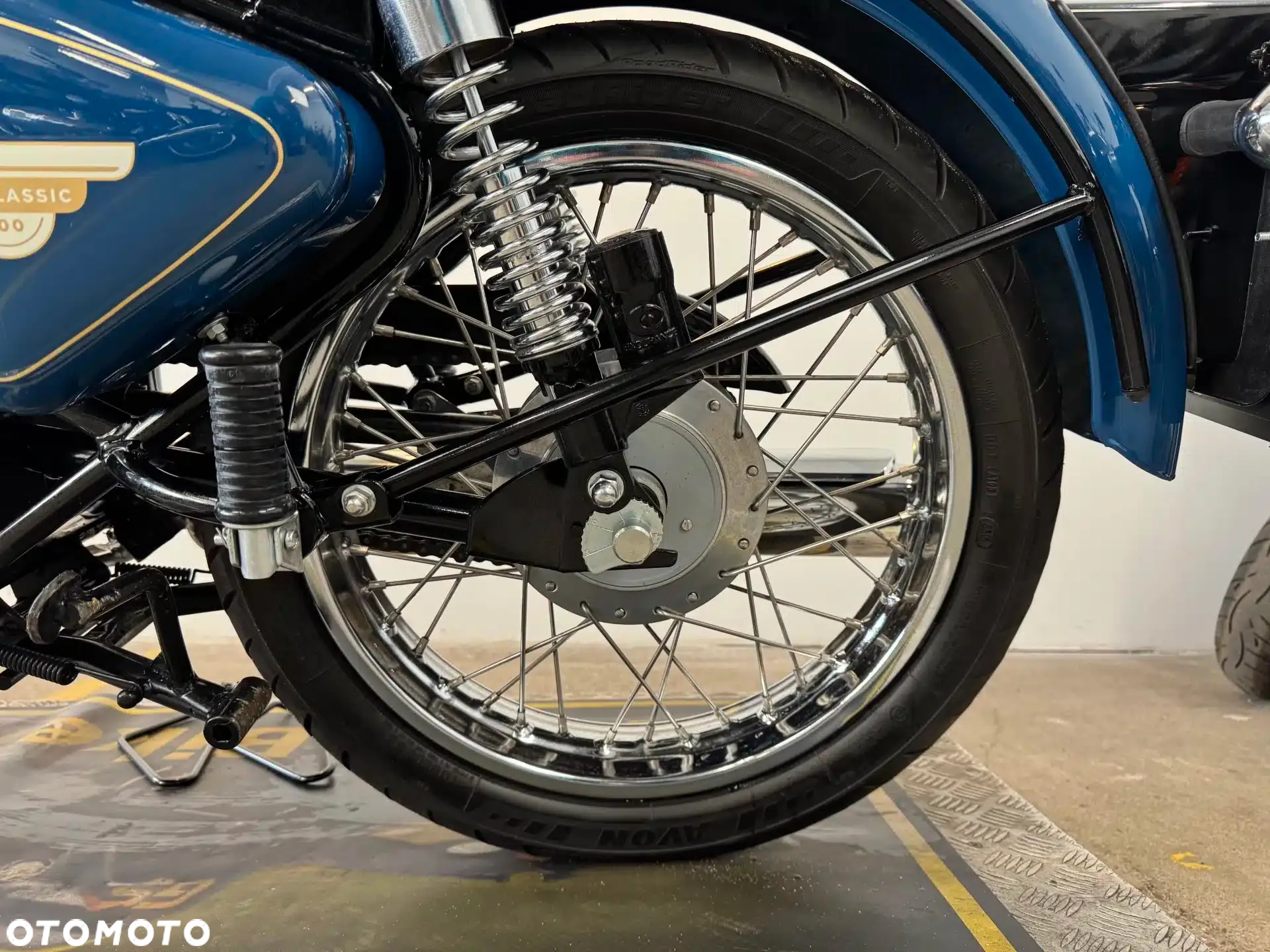 Royal Enfield Bullet - 24