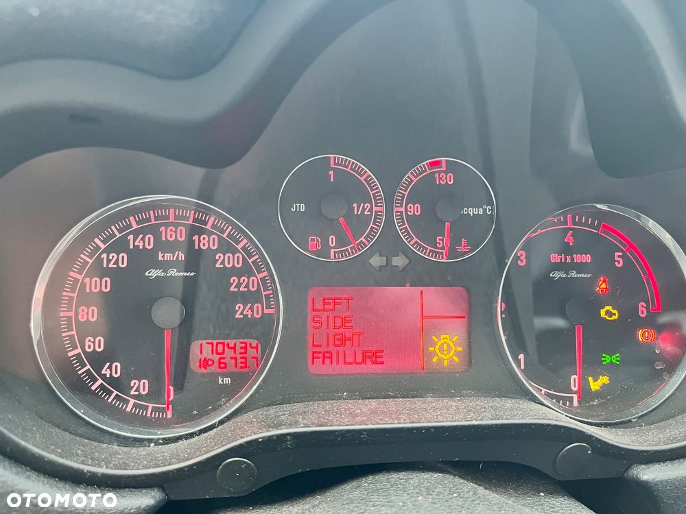 Alfa Romeo 147 1.9 JTD 8V Progression - 8
