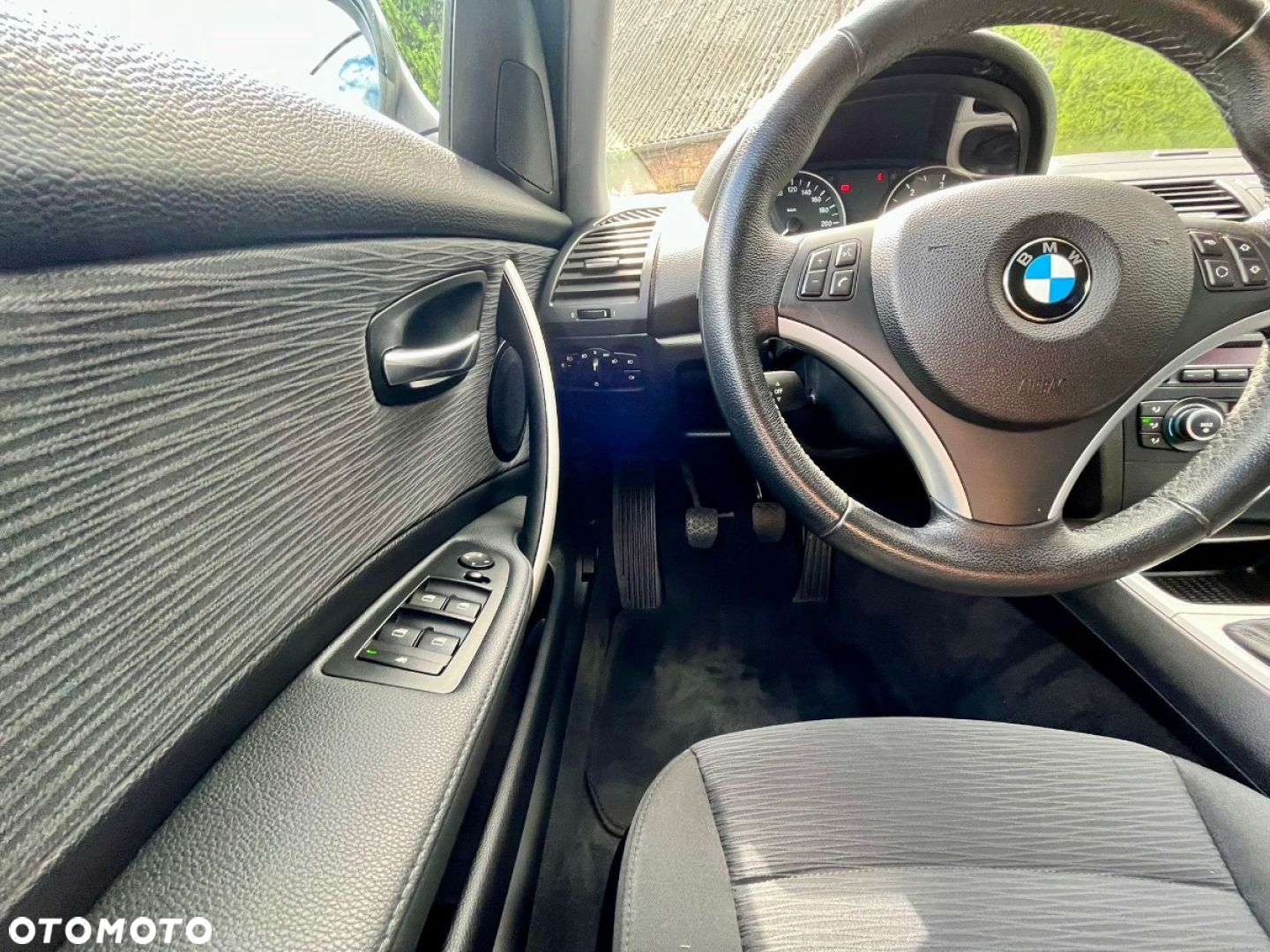 BMW Seria 1 - 24