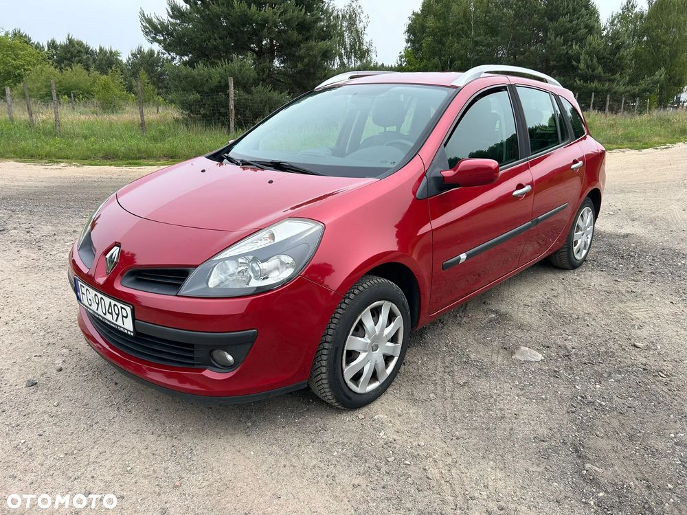 Renault Clio - 10