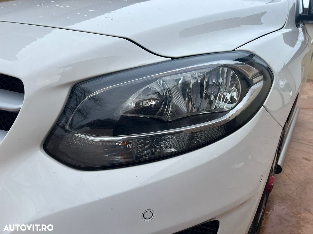 Mercedes-Benz B 220 d 7G-DCT - 2