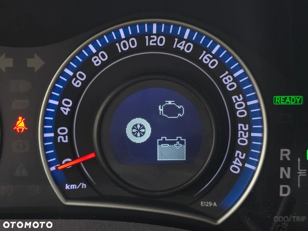 Toyota Auris 1.8 HSD Sol - 36