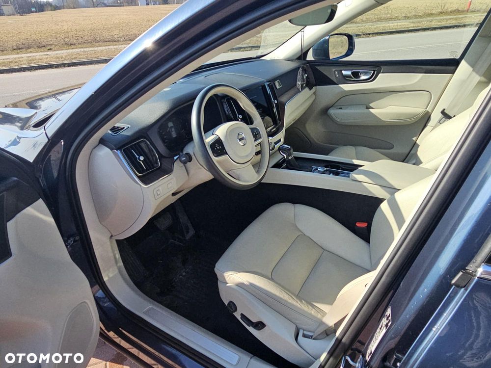 Volvo XC 60 T5 AWD Geartronic Momentum - 16