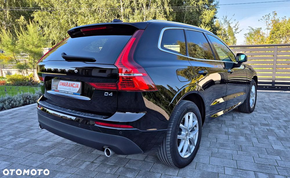 Volvo XC 60 D4 Momentum Pro - 4