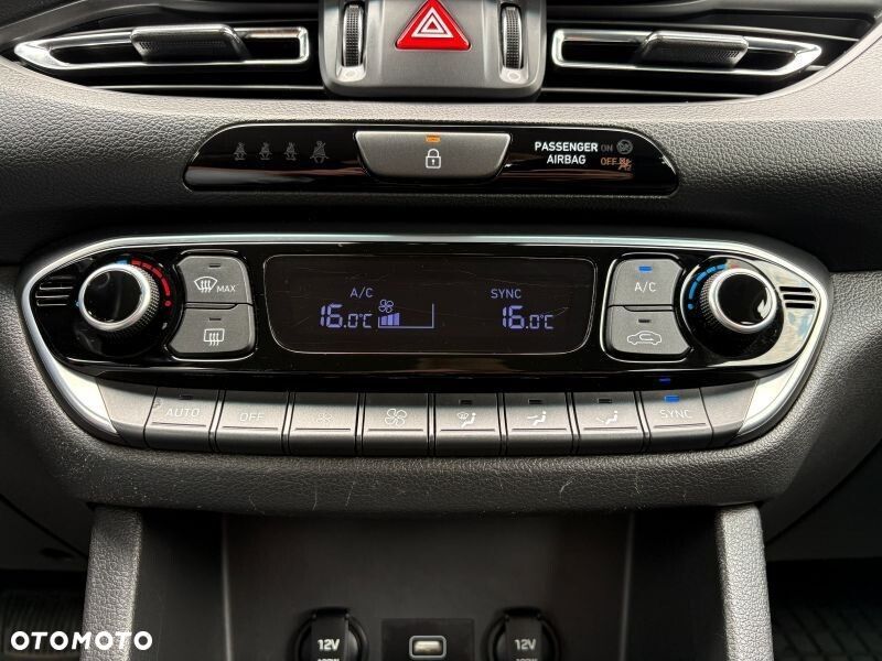 Hyundai i30 1.5 T-GDI 48V Smart DCT - 17
