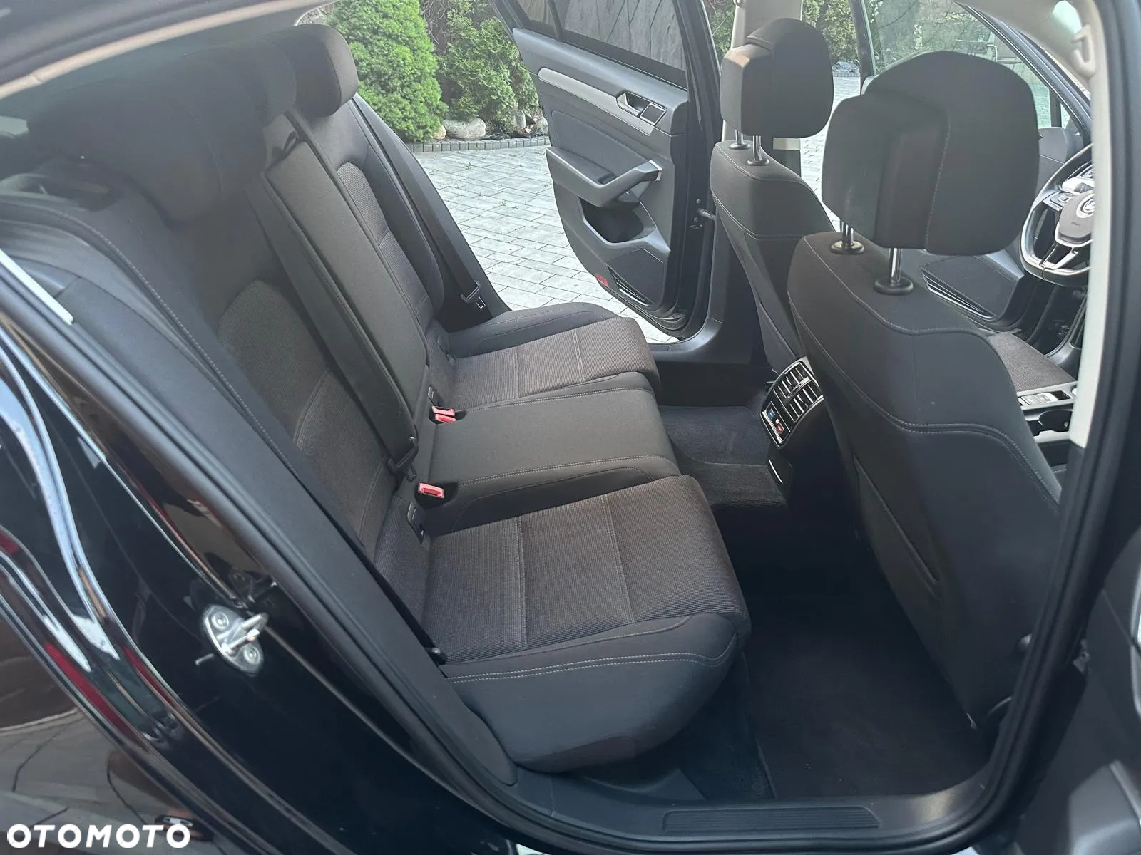 Volkswagen Passat 1.4 TSI BMT ACT Highline - 35