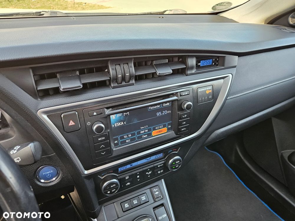 Toyota Auris - 28