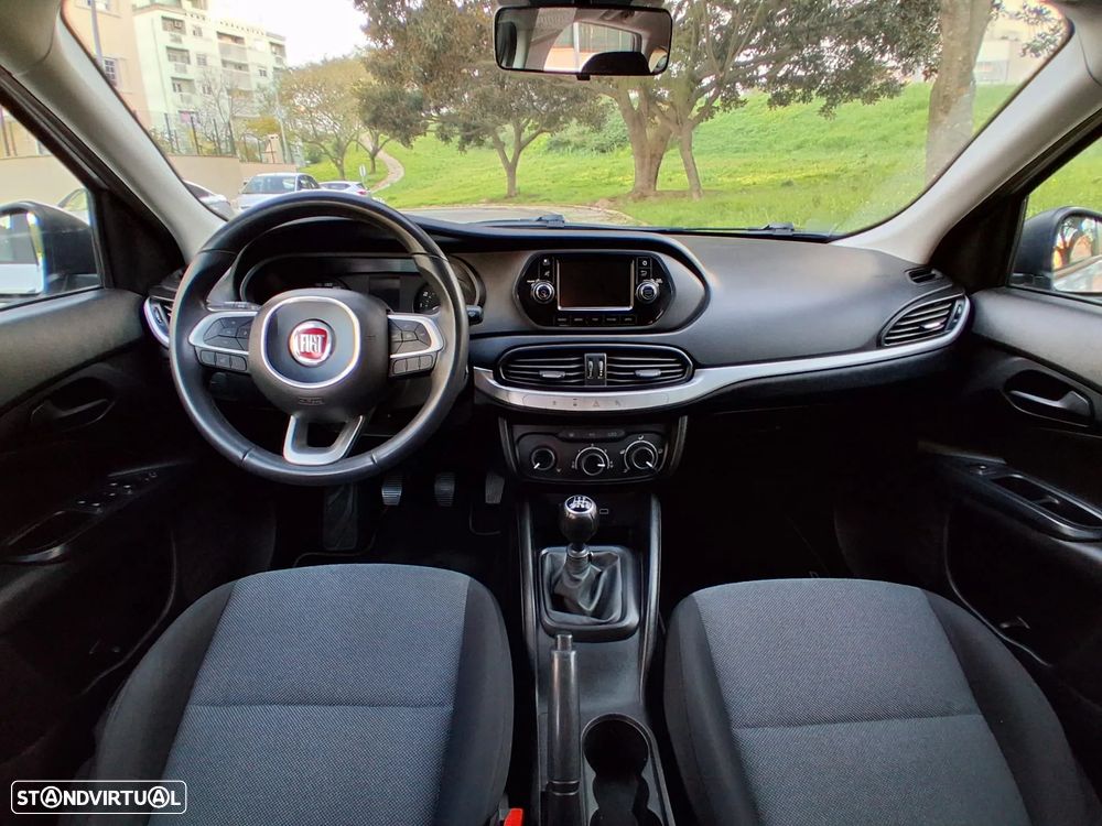 Fiat Tipo Station Wagon 1.4 Lounge - 11