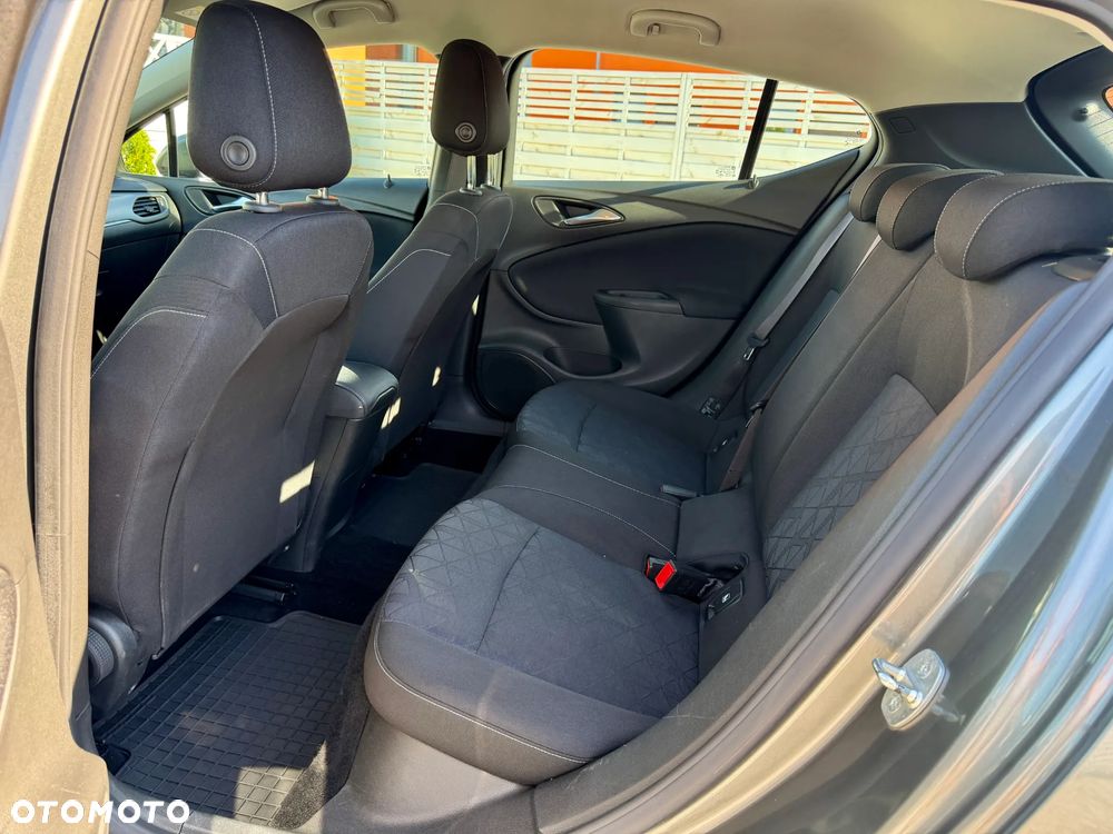 Opel Astra 1.4 T 120 Lat S&S - 17
