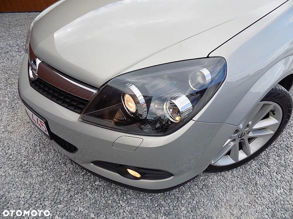 Opel Astra 1.6 Cosmo - 29