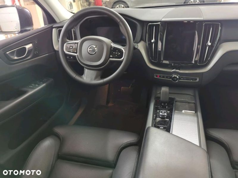 Volvo XC 60 T6 AWD Plus Dark - 8