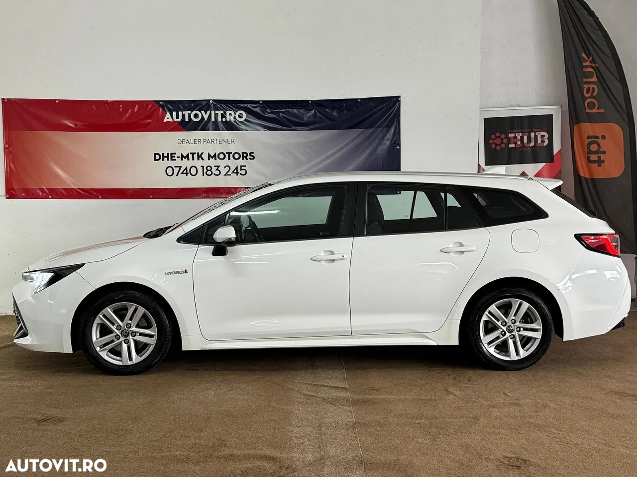 Toyota Corolla 2.0 Hybrid Touring Sports Team Deutschland - 6