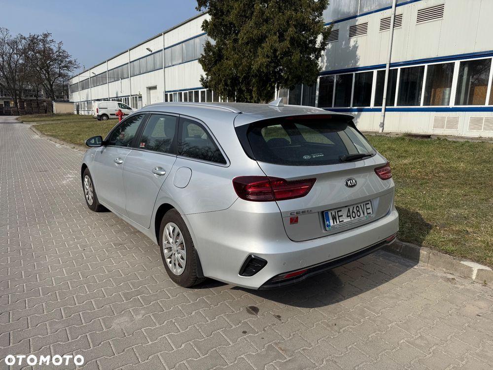 Kia Ceed - 4