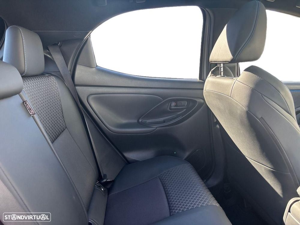 Toyota Yaris 1.5 HDF Premier Edition - 15