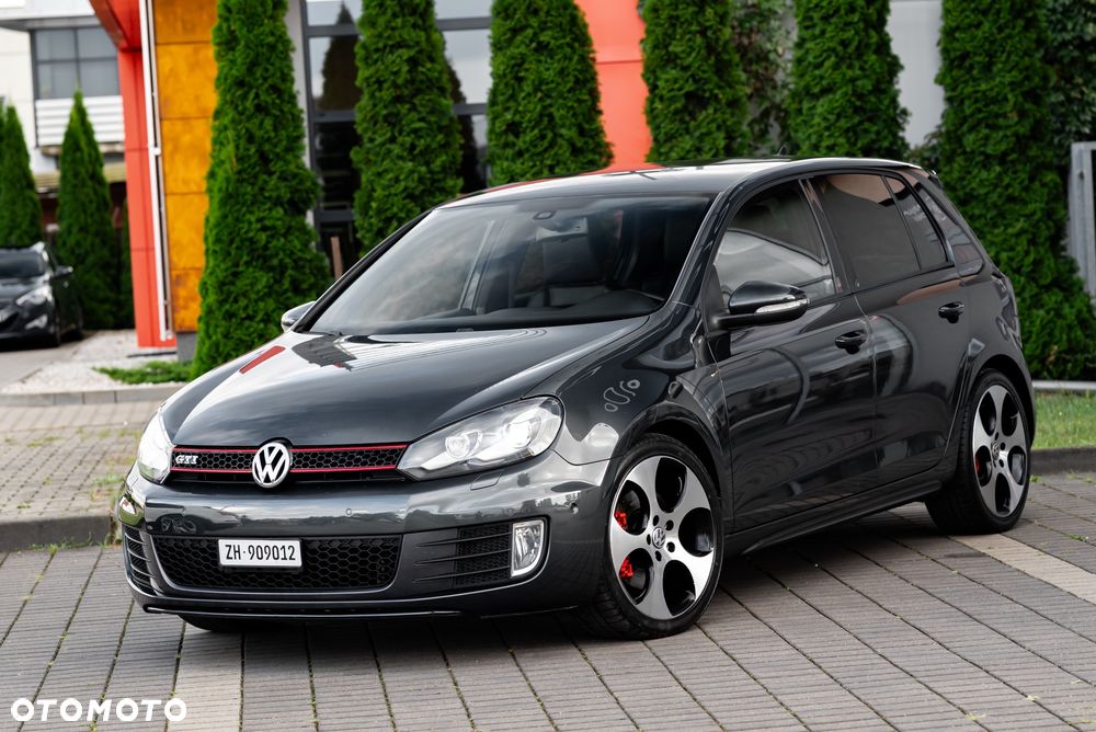 Volkswagen Golf 2.0 GTI DSG - 2