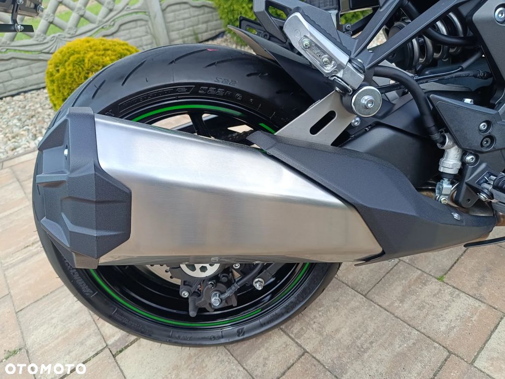 Kawasaki Ninja 1000 SX - 28