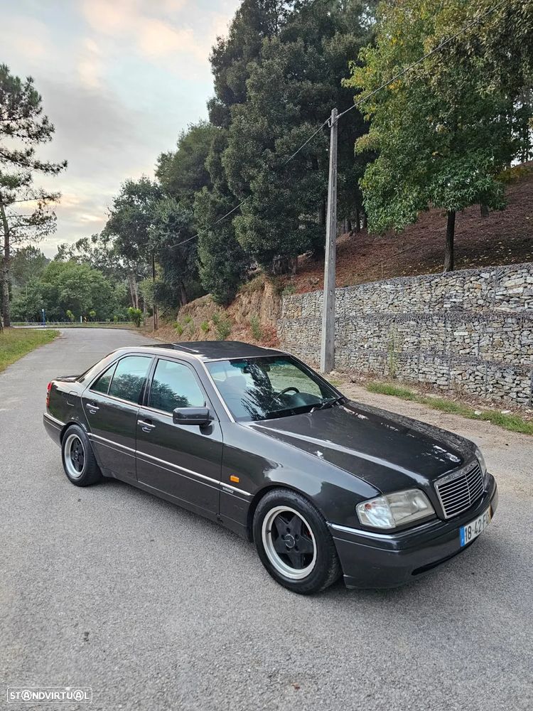 Mercedes-Benz 180 - 5