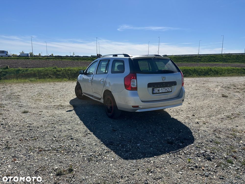 Dacia Logan 0.9 TCE Laureate S&S EU6 - 7