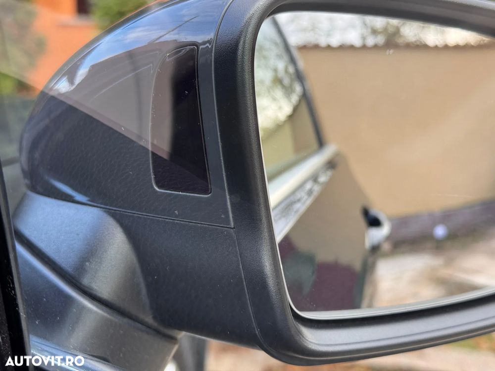 Volkswagen Passat Variant 2.0 TDI DSG (BlueMotion Technology) Highline - 20