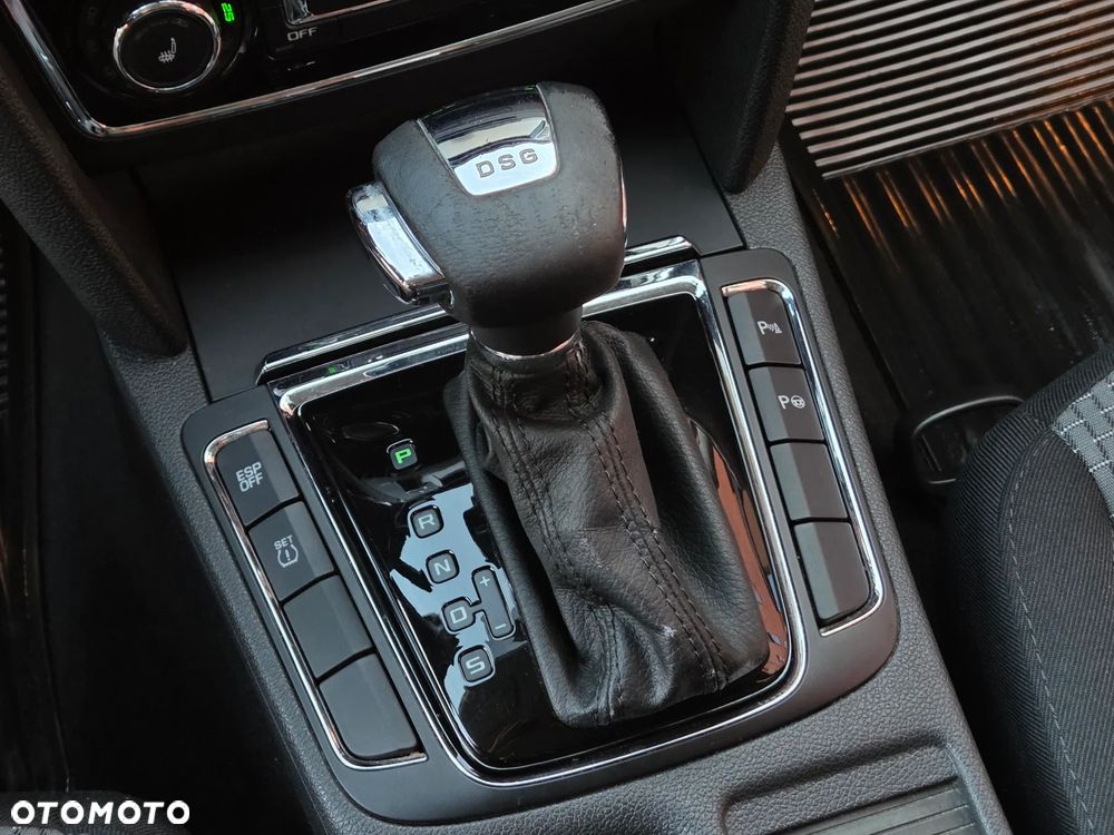 Skoda Superb 1.8 TSI DSG Ambition - 35