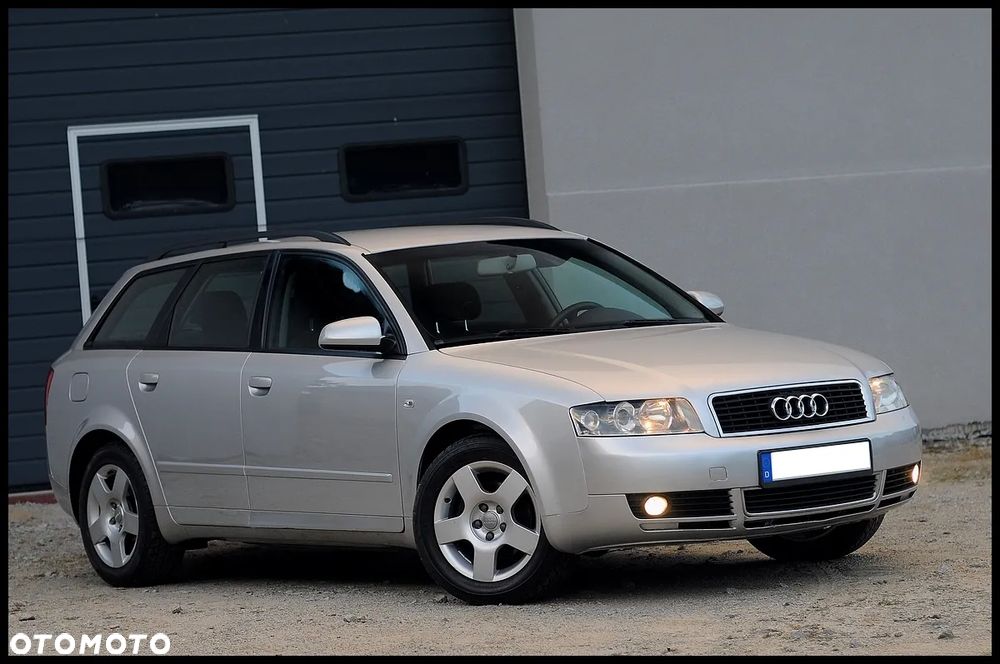 Audi A4 Avant - 11