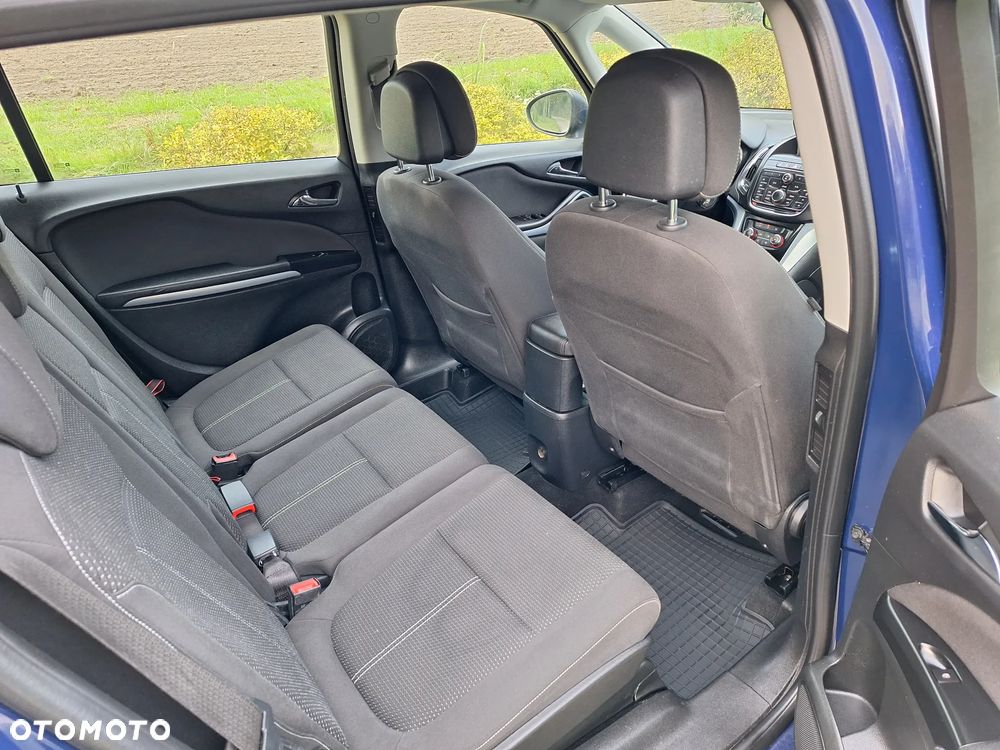 Opel Zafira - 15