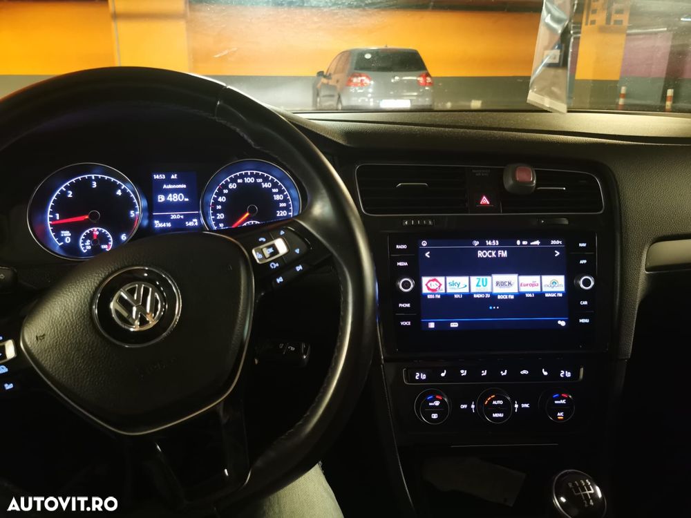Volkswagen Golf 1.6 TDI SCR Trendline - 7