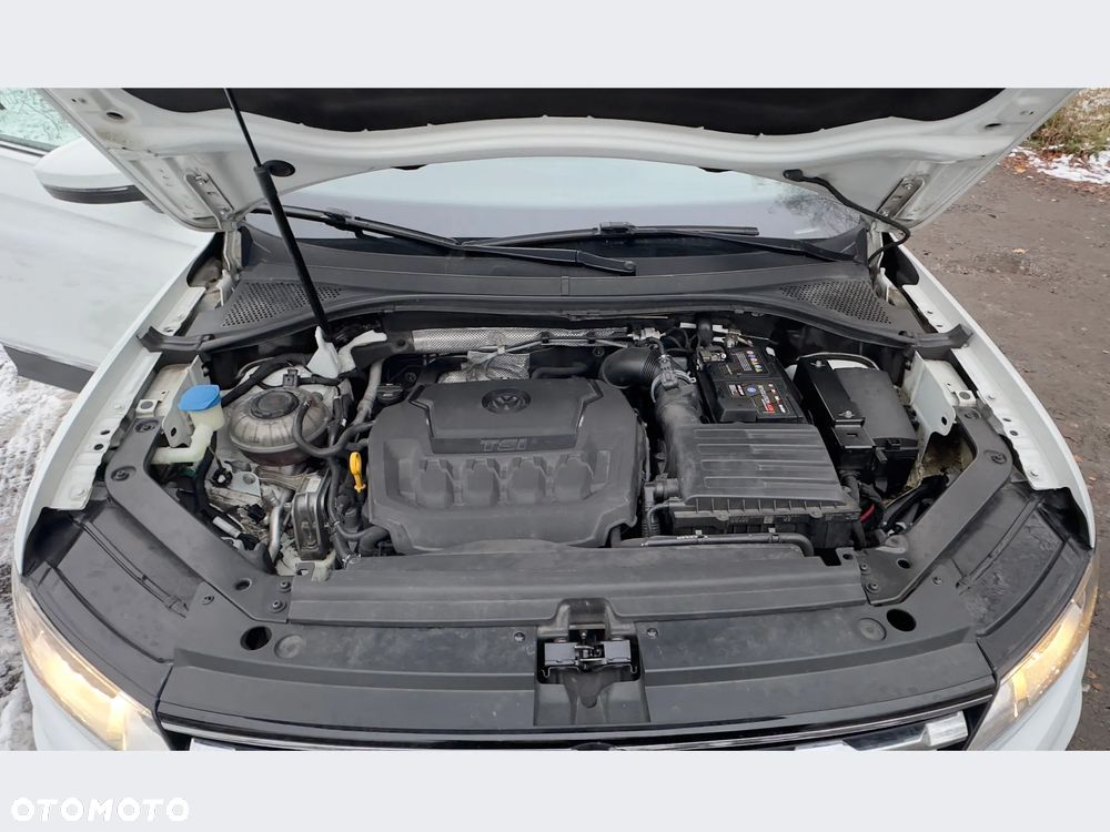 Volkswagen Tiguan - 24