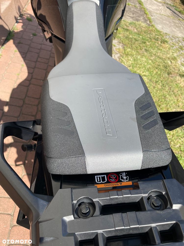 Suzuki DL - 4