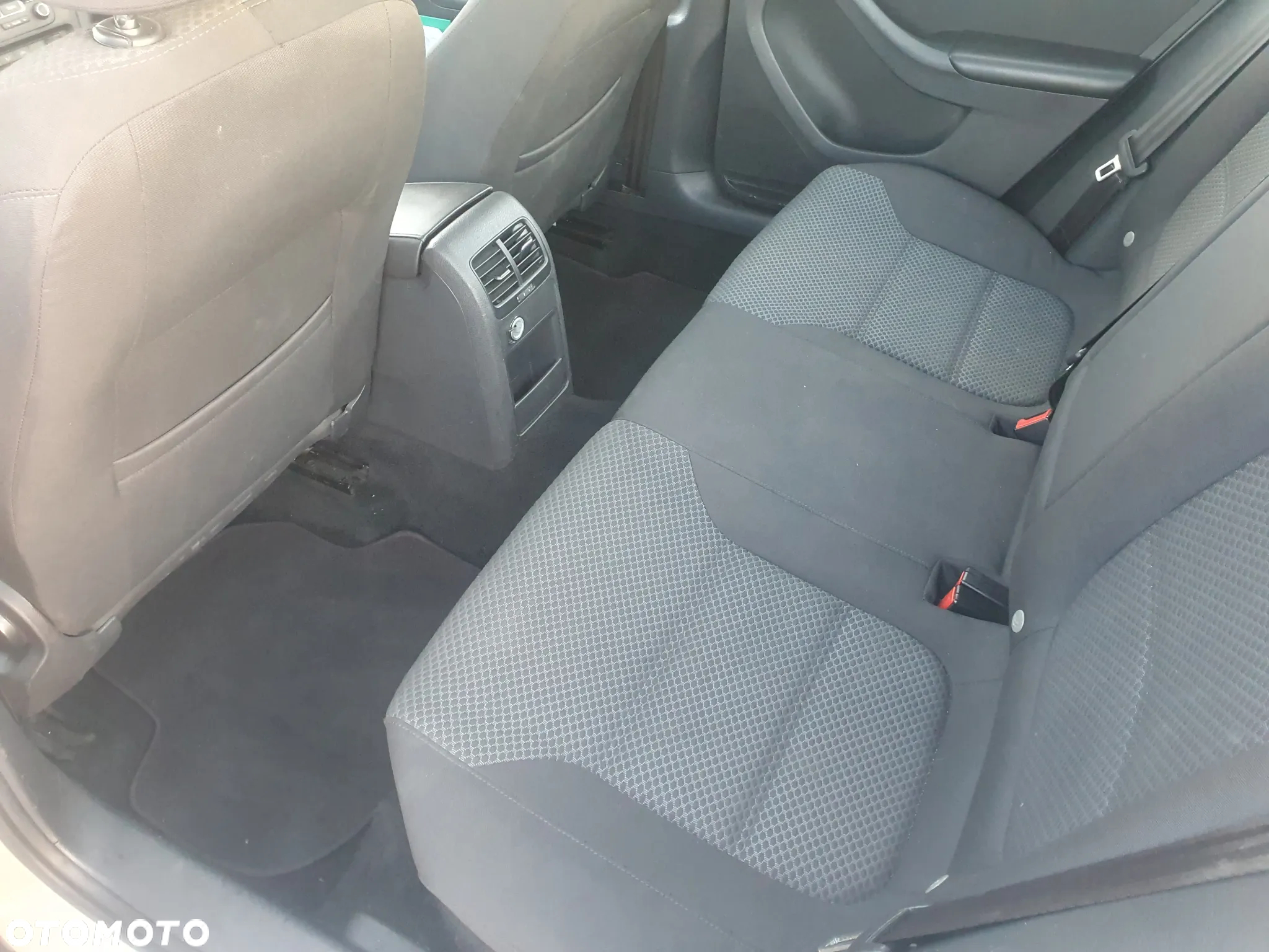 Volkswagen Jetta 1.4 TSI BMT Comfortline - 24