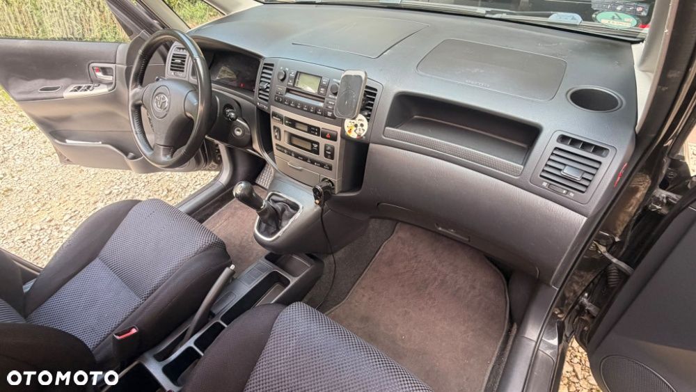 Toyota Corolla Verso - 12