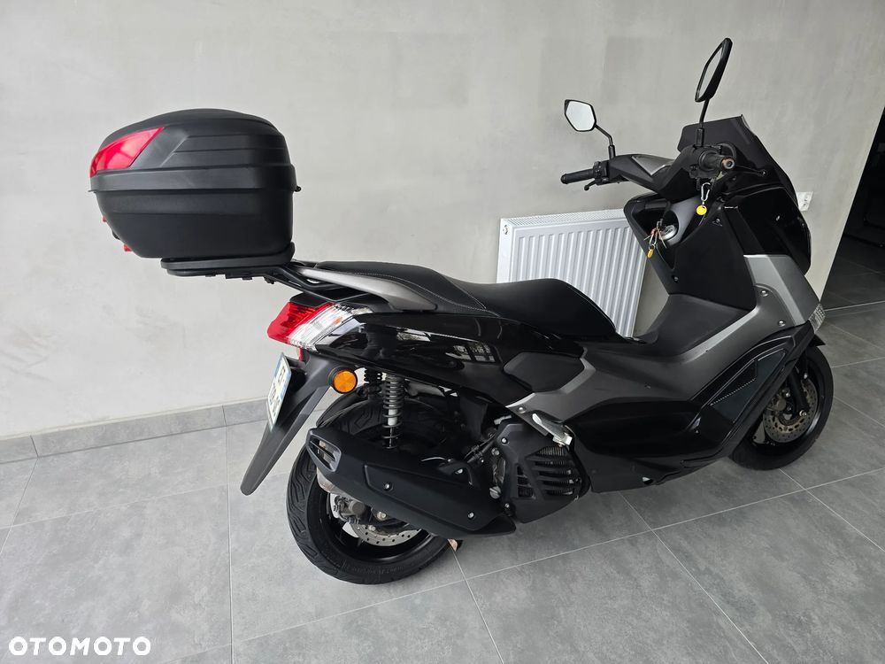 Yamaha NMAX - 21